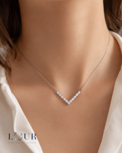 Celeste V-Line Necklace