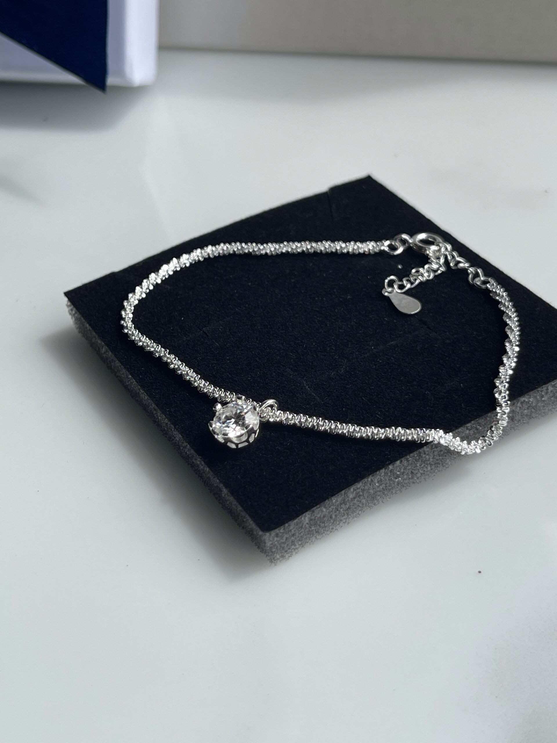 Siena Solitaire Chain Bracelet - Image 3