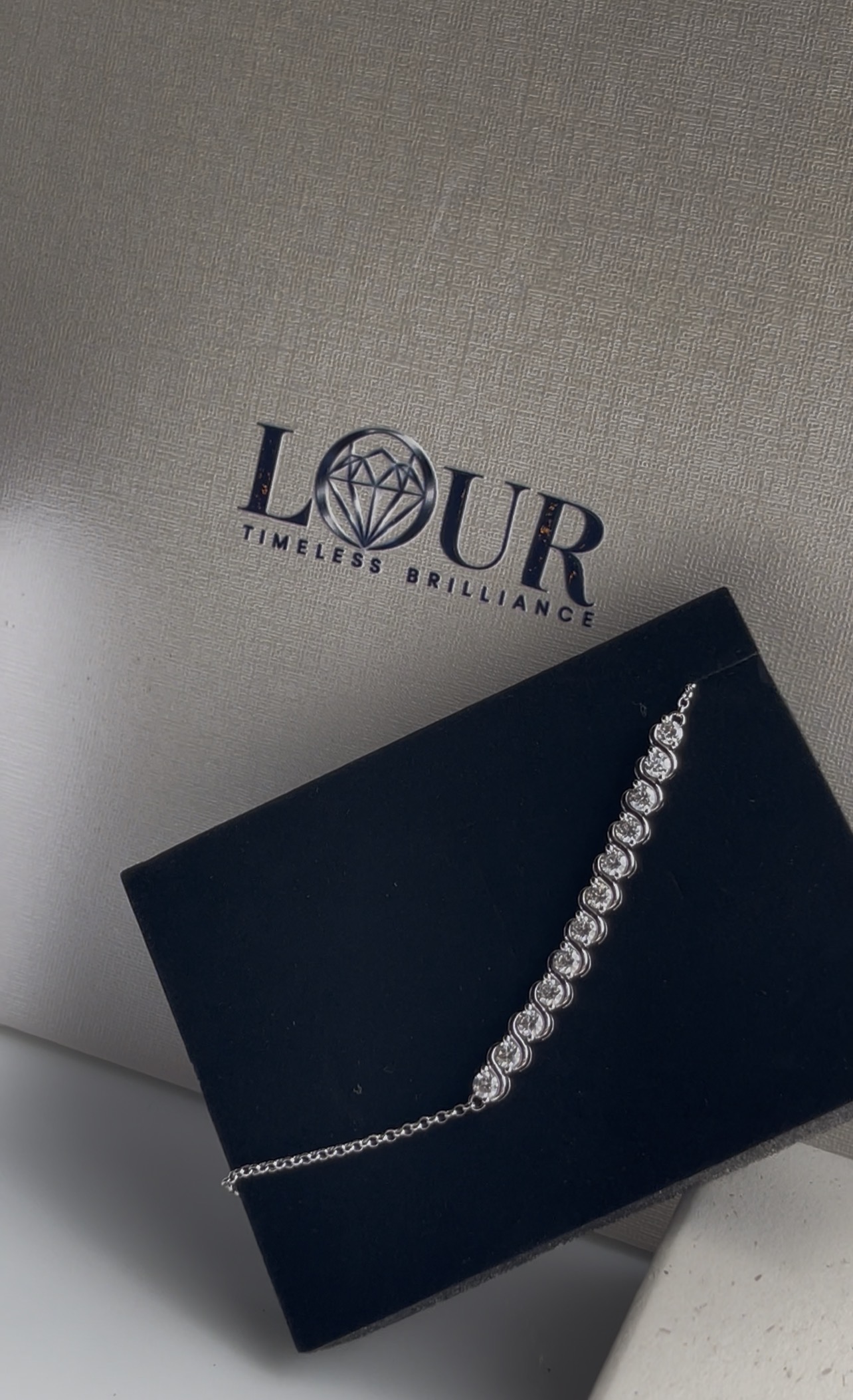 Luna Round Moissanite Bracelet - Image 3